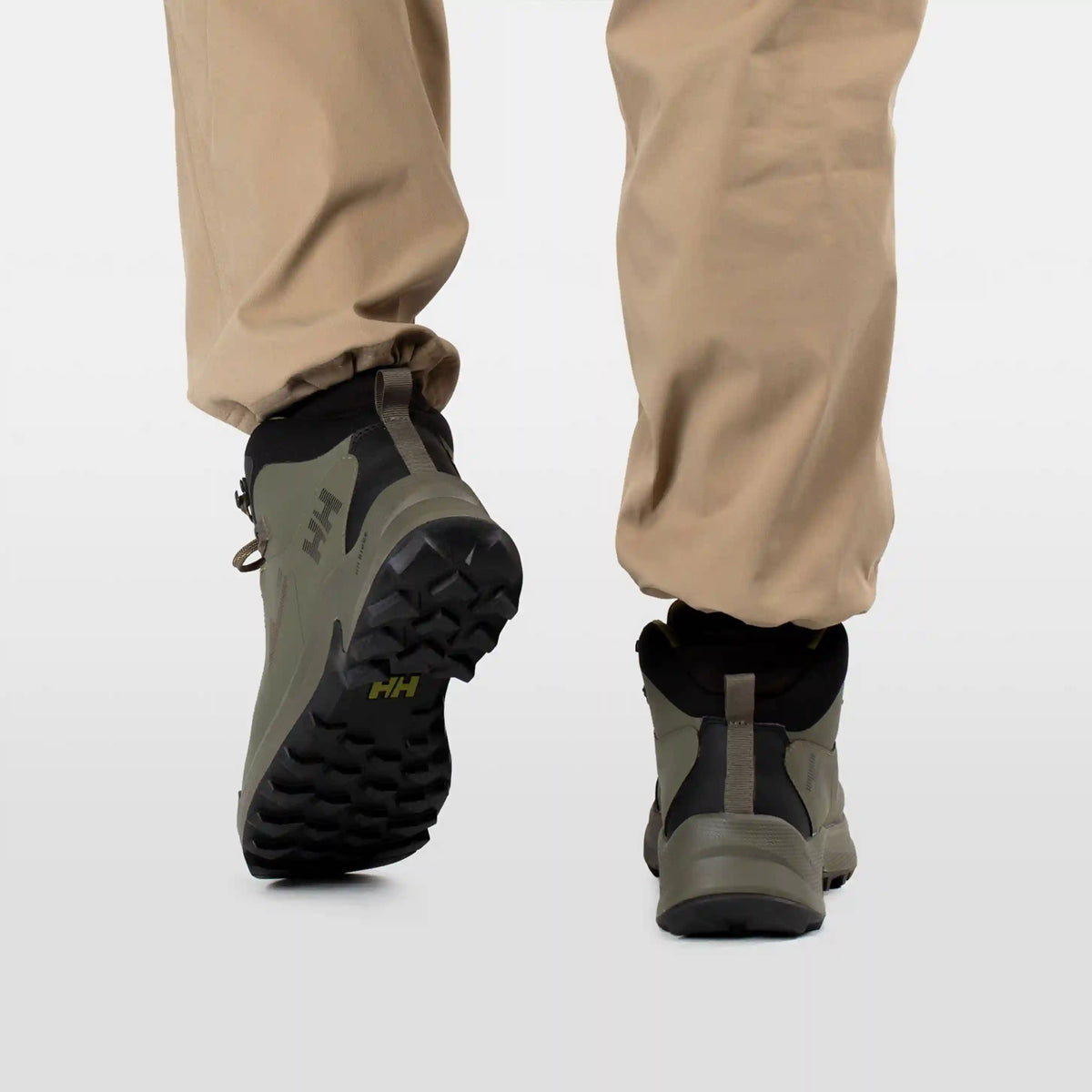 Men's Cascade Mid V2 HELLY TECH® Hiking Shoes